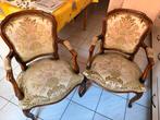 Fauteuils style Louis XV en bois sculpté – lot de 2, Antiek en Kunst, Antiek | Meubels | Stoelen en Sofa's, Ophalen