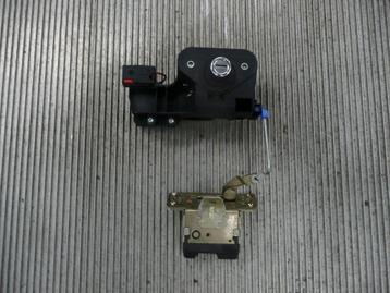 Opel Corsa C Slotmechaniek Achterklepslot GM09183495 beschikbaar voor biedingen