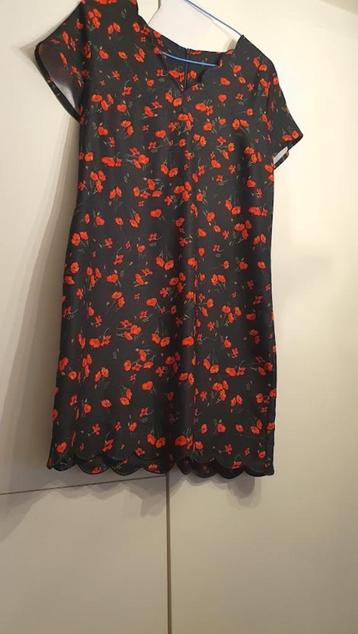 kleedje beschikbaar voor biedingen