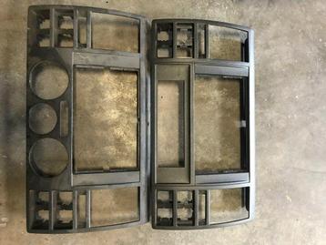 Volkswagen T5 dashboard delen beschikbaar voor biedingen