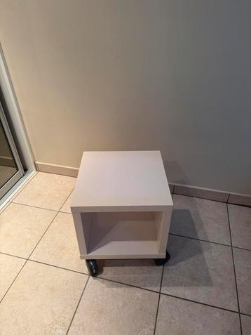 Roltafeltjes laag 40 cm x 40 cm beschikbaar voor biedingen