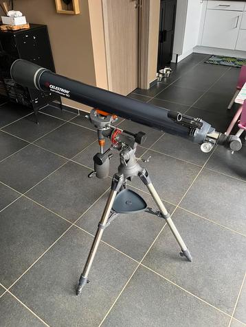 CElESTRON AstroMaster 90  disponible aux enchères