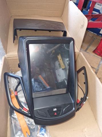 Auto radio Android 12. Tesla style. beschikbaar voor biedingen