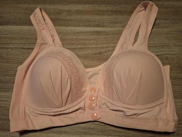 Vêtement/Soutien-gorge beschikbaar voor biedingen