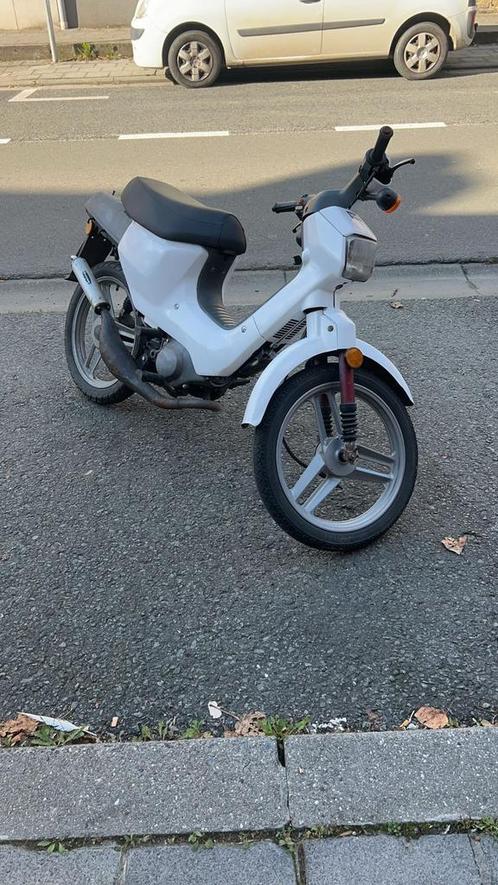 Honda WALLAROO classe a avec papier, Vélos & Vélomoteurs, Cyclomoteurs | Honda, Comme neuf, Enlèvement