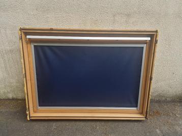 velux 134x98 + raccord + store + option pose beschikbaar voor biedingen