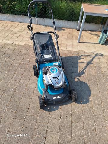 makita grasmaaier zelftrekker
