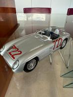 Mercedes Benz 300 SLR Mille Miglia 1955 1:18 nikkel, Hobby en Vrije tijd, Modelauto's | 1:18, Ophalen of Verzenden, Zo goed als nieuw
