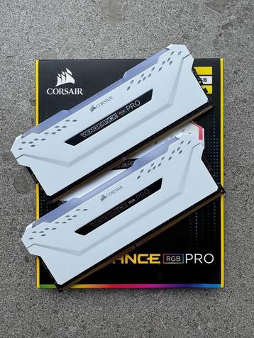 Corsair Vengeance RGB PRO 16GB (2x8GB) DDR4 RAM 3600Mhz CL18 beschikbaar voor biedingen