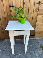 Bijzet houten wit tafeltje, Ophalen