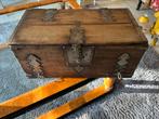 Kleine antieke houten kist, Ophalen, Gebruikt