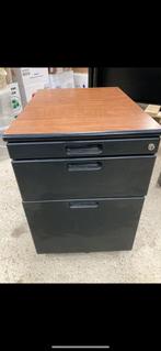 Caisson bureau et armoire, Comme neuf