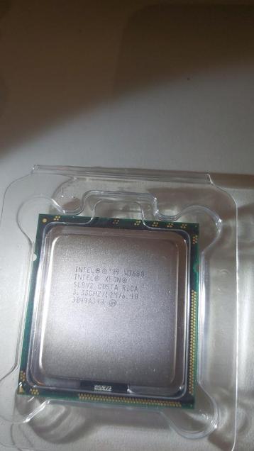 Verschillende Intel Xeon CPU's beschikbaar voor biedingen