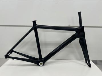 Carbon frameset M beschikbaar voor biedingen