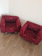 Deux fauteuils vintage rouges avec motif damassé, Moins de 75 cm, Enlèvement ou Envoi, Moins de 150 cm, Banc droit