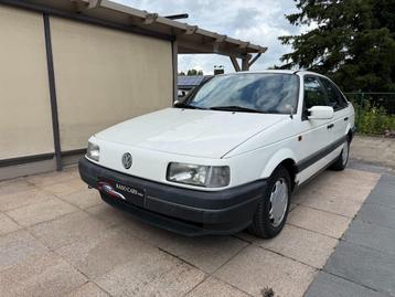 Volkswagen Passat 1993 essence, Achat, 4 portes, Entreprise, Boîte manuelle