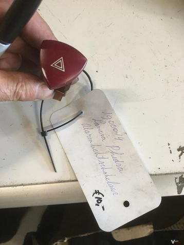 Lancia Phedra Alarmlichtschakelaar beschikbaar voor biedingen