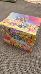Display mini tin Pokémon évolutions prismatiques 8.5, Hobby en Vrije tijd, Verzamelkaartspellen | Pokémon, Ophalen, Zo goed als nieuw