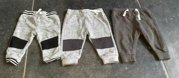 Baby kleding 3 broekjes Hema 62 beschikbaar voor biedingen