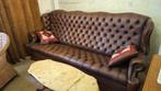 Chesterfield in bruin leer, Antiek en Kunst, Ophalen