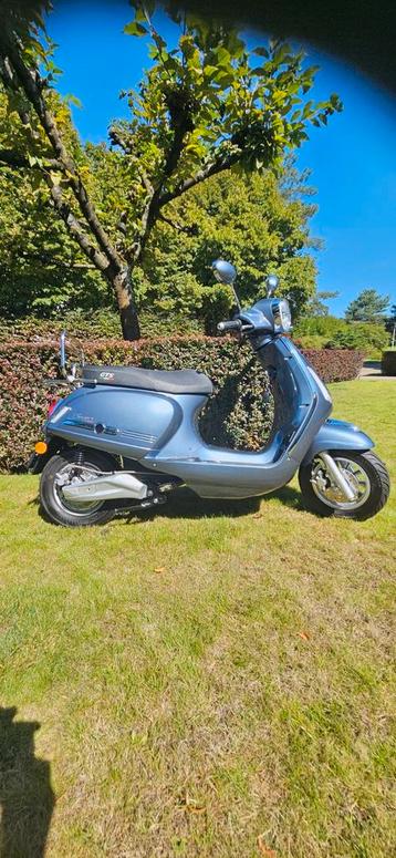 Scooter GTS E-Bravo ZONDER rijbewijs in absolute nieuwstaat  beschikbaar voor biedingen