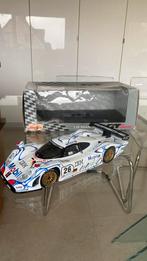 Winnaar Le Mans 1998 Porsche GT1 1:18 nikkel in doos, Hobby en Vrije tijd, Zo goed als nieuw, Auto, Maisto