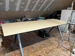 Bureau van Ahrend 2m40x1mx0,75m, Huis en Inrichting, Bureaus, Ophalen, Gebruikt, Bureau