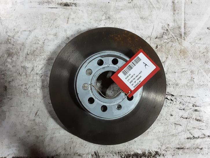 REMSCHIJF VOOR Audi A3 (8P1) (01-2003/08-2012), Auto-onderdelen, Remmen en Aandrijving, Audi, Gebruikt