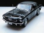 Nieuw Modelauto Ford Mustang Coupe 1964 /65 – Welly 1:18, Hobby en Vrije tijd, Modelauto's | 1:18, Nieuw, Welly, Ophalen of Verzenden