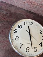 Wanduurwerk  quartz, Enlèvement, Comme neuf, Horloge murale
