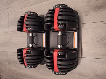 Verstelbare dumbells set 2 - 24 kg beschikbaar voor biedingen