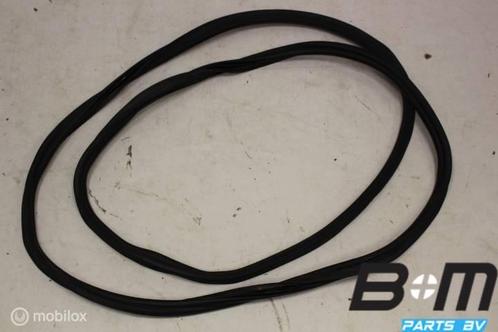 Achterklep rubber VW Touareg 7P 7P6827705, Auto-onderdelen, Interieur en Bekleding, Gebruikt