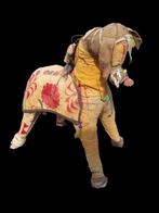 Ancien cheval du Rajasthan de 43 cm sur 37, Ophalen