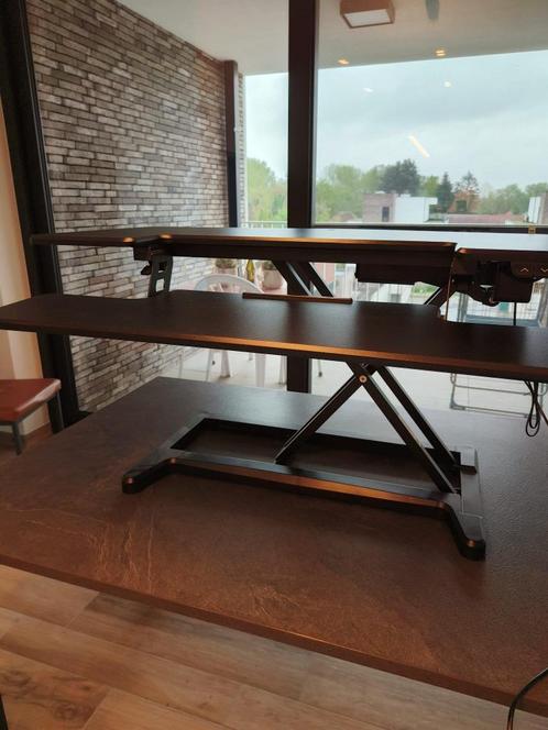 Zit-Sta Bureau (Updesk Cross Elektrisch), Huis en Inrichting, Bureaus, Zo goed als nieuw, Stabureau, Elektrisch, In hoogte verstelbaar