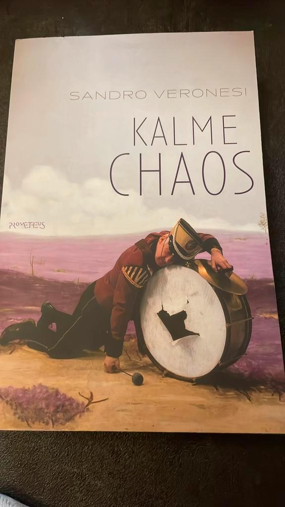 Sandro Veronesi - Kalme chaos, Boeken, Literatuur, Zo goed als nieuw, Ophalen