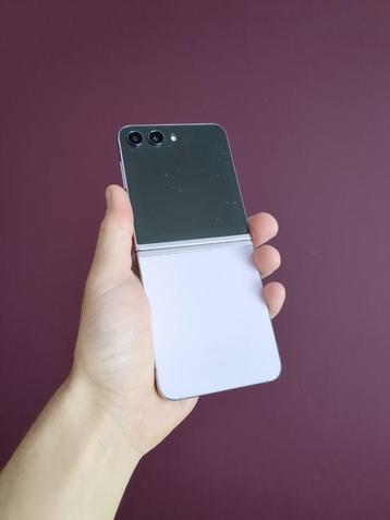 Samsung Galaxy Z Flip5 512GB Roze beschikbaar voor biedingen