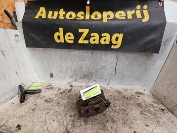 Remklauw (Tang) rechts-voor van een Ford Mondeo beschikbaar voor biedingen