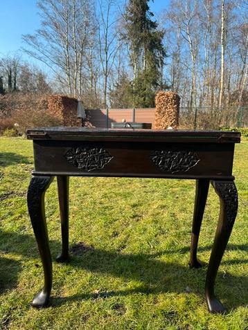Table de jeu beschikbaar voor biedingen