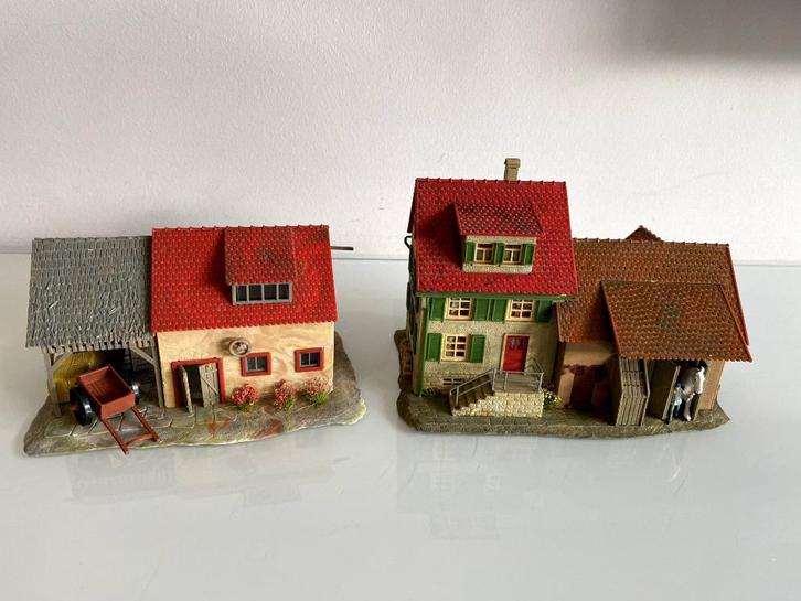 HO Faller 130276 B-276a & B-276b boerderij (285*2), Hobby en Vrije tijd, Modeltreinen | H0, Gebruikt, Brug, Tunnel of Gebouw, Gelijkstroom of Wisselstroom