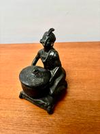 femme art déco LVA rondon France en bronze artistique, Enlèvement ou Envoi