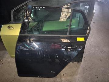 Portier 4Deurs links-achter van een Volkswagen Golf (LC9X) beschikbaar voor biedingen