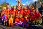 Mooie loopgroep thema poetsen/ opruimen, Ophalen, Gedragen, Kleding