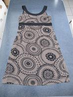 jurk zonder mouw Soya 38 kaki- bruin, taupe, bloemen, Kleding | Dames, Jurken, Soya, Ophalen of Verzenden, Gedragen, Maat 38/40 (M)