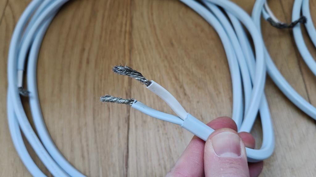 Câble haut-parleur Supra Ply 3.4 2 x 3 m, TV, Hi-fi & Vidéo, Câbles audio & Câbles de télévision, Enlèvement ou Envoi, Utilisé