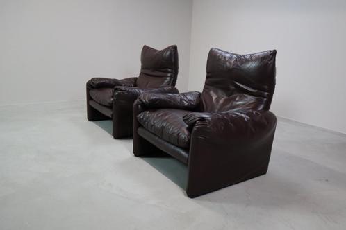 Pair of Maralunga armchairs by Magistretti for Cassina, 1974, Antiek en Kunst, Antiek | Meubels | Stoelen en Sofa's, Ophalen