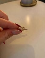 Pandora ring (hartje), Handtassen en Accessoires, Overige kleuren, Ophalen of Verzenden, Zo goed als nieuw, Met edelsteen