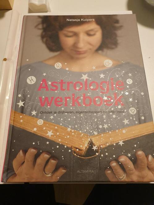 Natasja Kuipers - Astrologie werkboek, Livres, Ésotérisme & Spiritualité, Comme neuf, Astrologie, Enlèvement ou Envoi