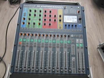 Console de mixage Soundcraft PA + boîtier de scène + câble U, Enlèvement, Utilisé, 10 à 20 canaux