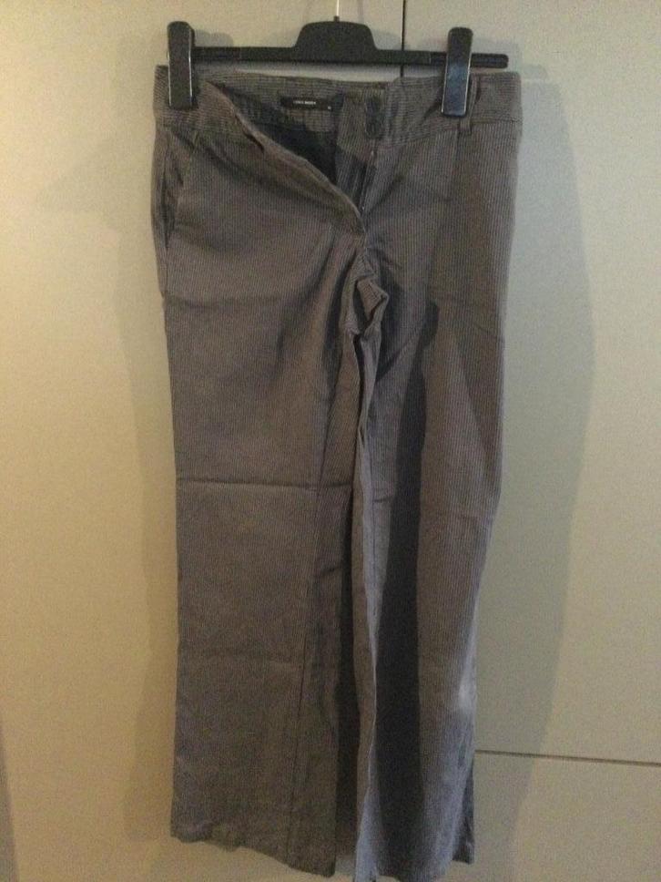 Broek grijs gestreept Vero Moda 🎄  feeststemming 🎅, Kleding | Dames, Broeken en Pantalons, Gedragen, Maat 36 (S), Grijs, Ophalen of Verzenden