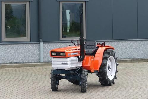 Kubota B1600 4wd / 468 Draaiuren / Superkruipversnelling, Articles professionnels, Agriculture | Tracteurs, Autres marques, Utilisé